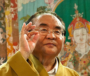 Sogyal Rimpoche